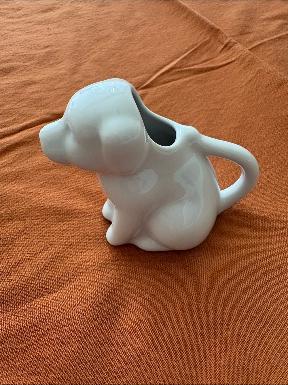 White Ceramic Dog-Shaped creamer - Picture 3 of 5